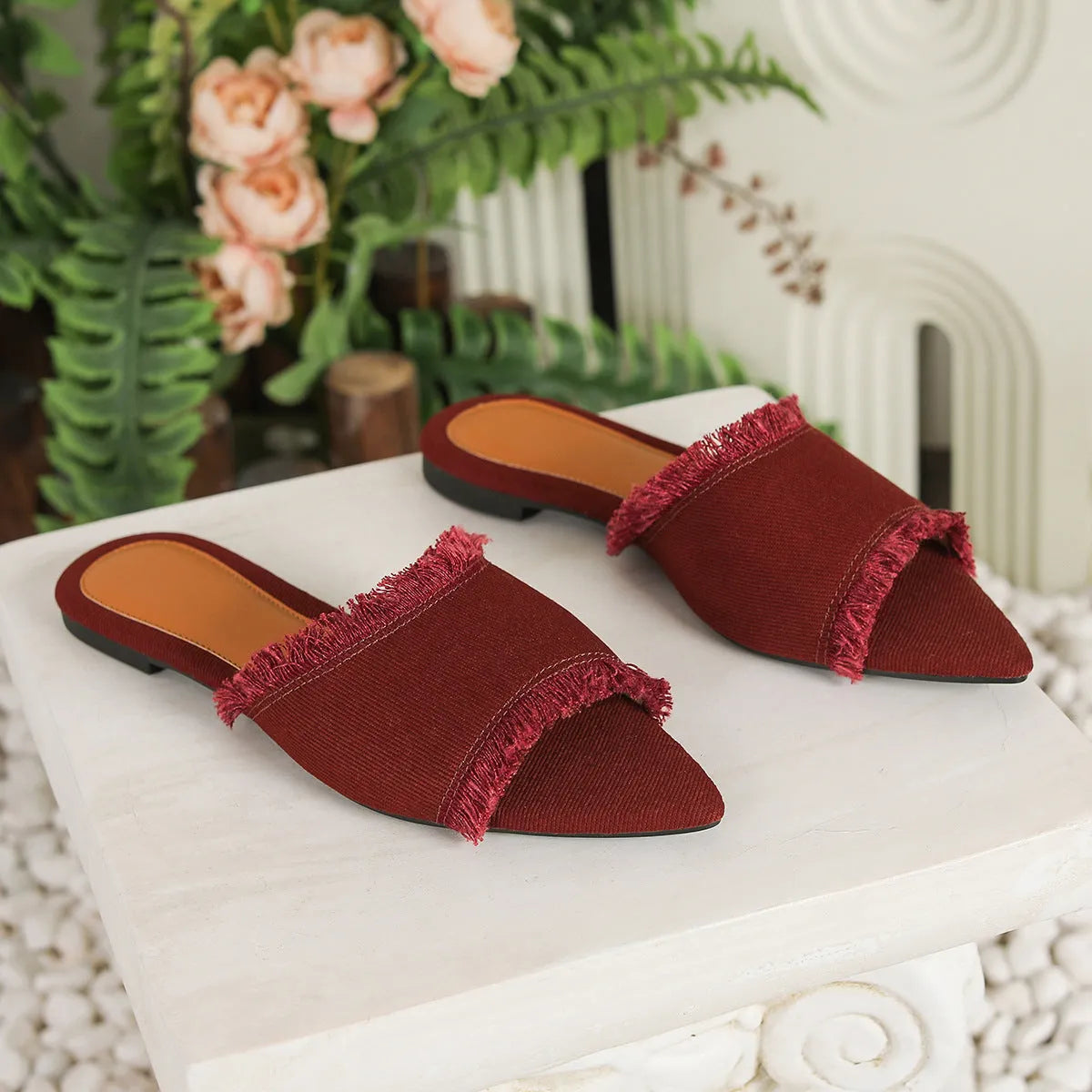 Women's denim flat slippers with tassel detail and leather lining in apricot colour